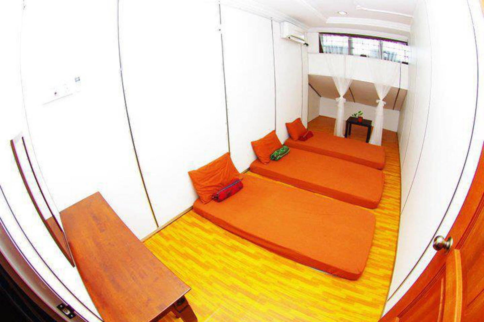 The Jiong House Hostel Malacca Exterior photo